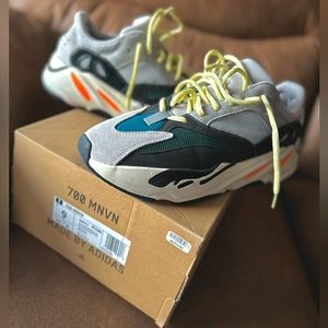 adidas Yeezy Boost 700 Wave Runner